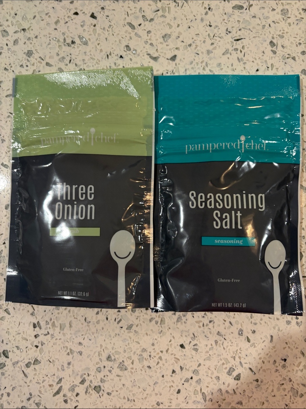 Pampered Chef Seasoning Salt & Three Onion Mixes - Teal & Light Green